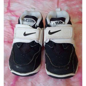Nike Air Diamond Turf TD Black White Sneakers Toddler 7C (13CM) Deion Sanders